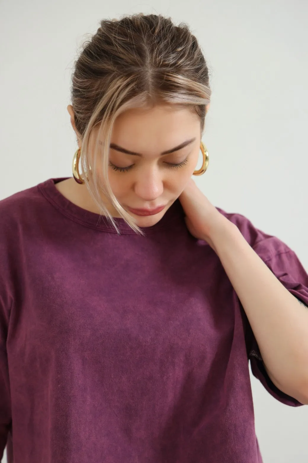 DISTRESSED CROPPED  TEE