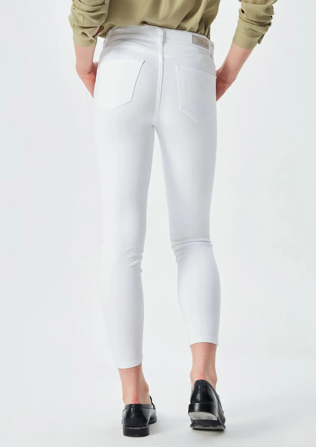 Lonia White Mid Rise Skinny Jean