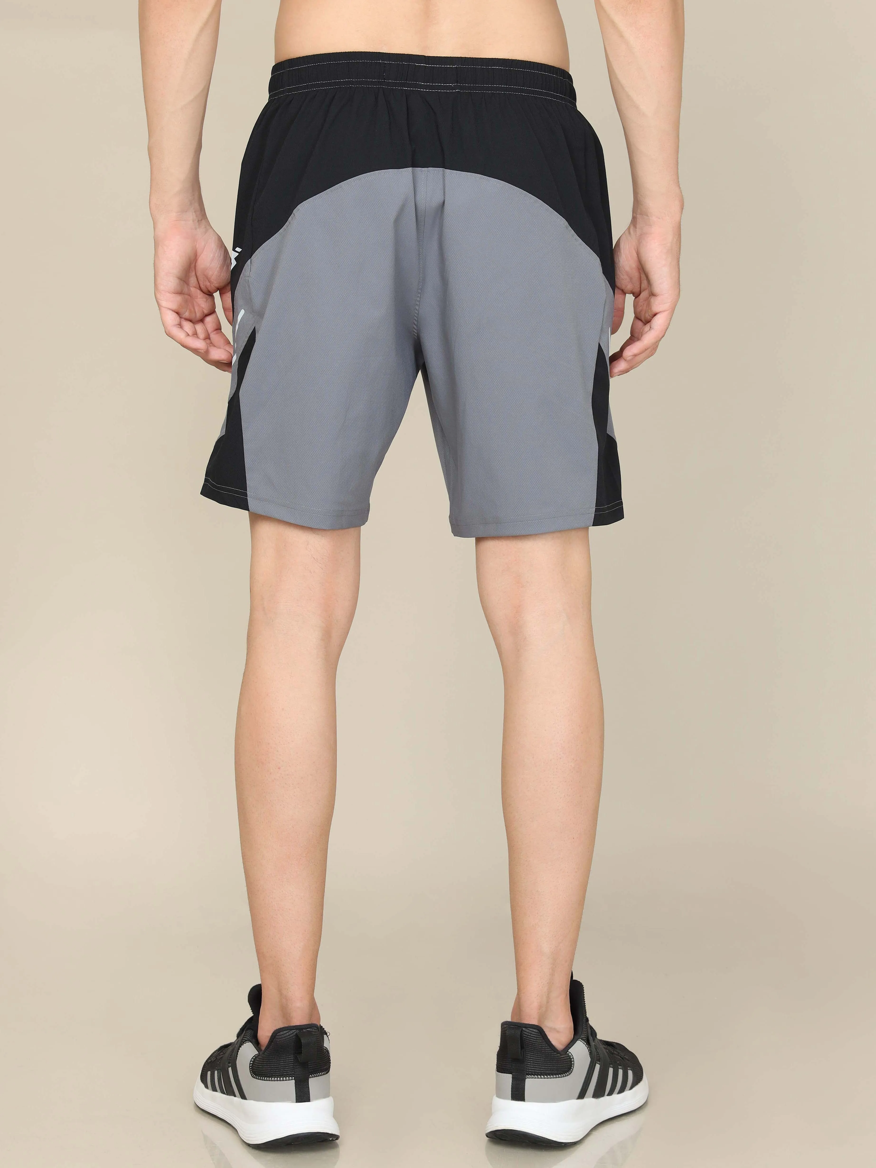 Men Colorblock Slim Fit Shorts with Lytra