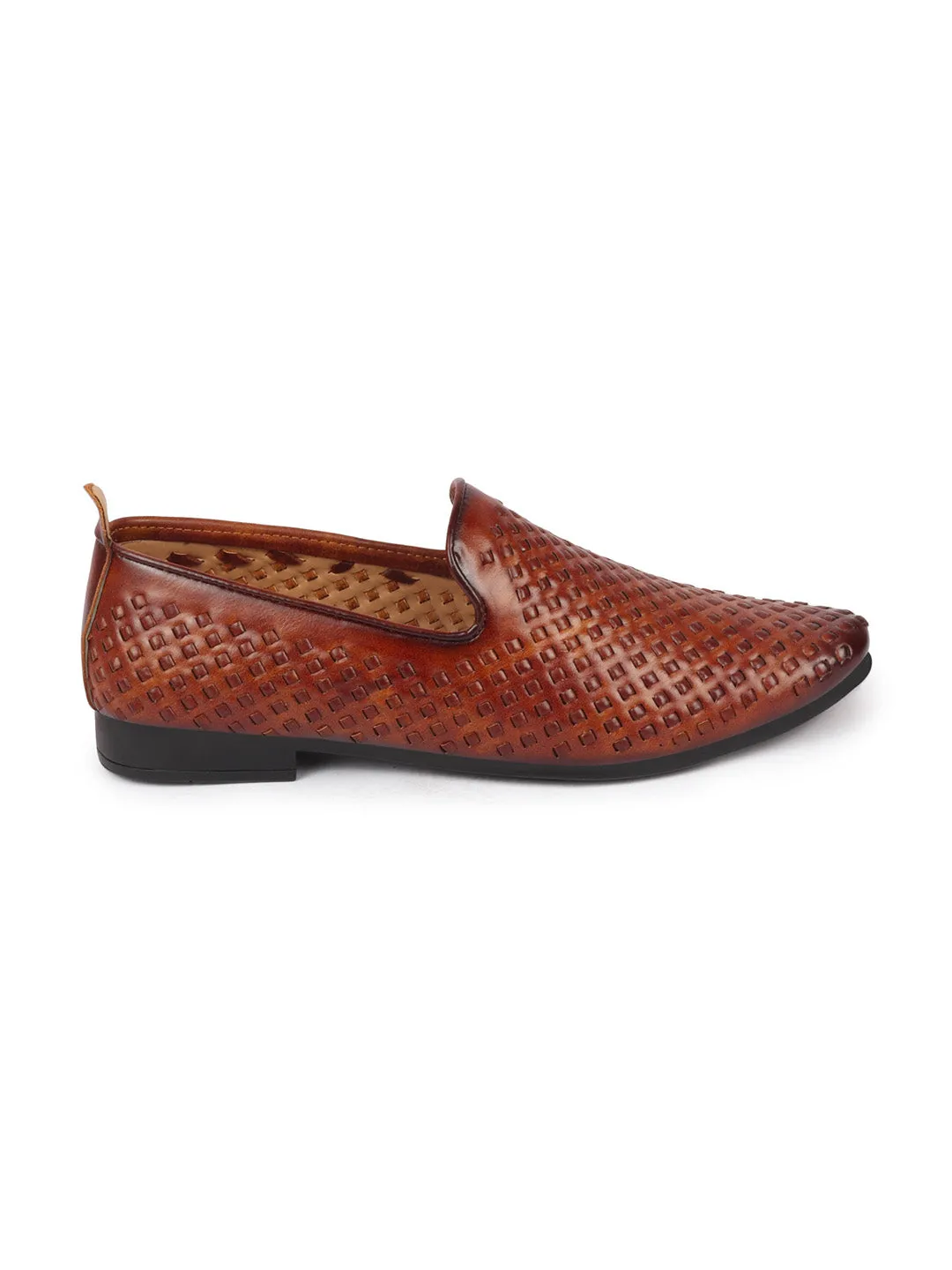 Men Teek Ethnic Slip-On Juttis