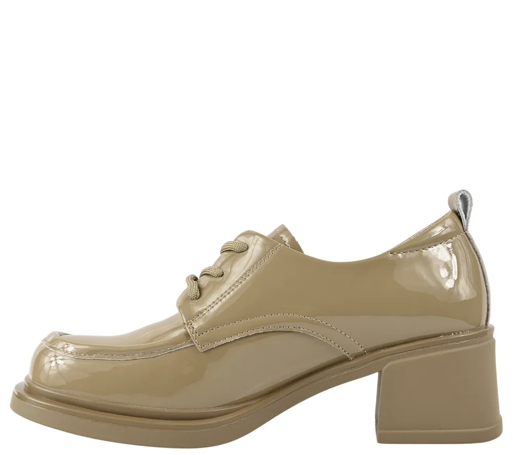 Sure! The optimized title for this e-commerce product would be: Womens Casual Beige Lacquered Leather Shoes - PASS COLLECTION, M450010C