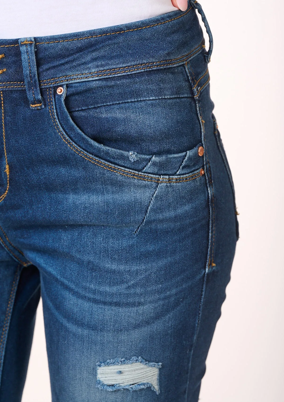 Senta X Jia Mid Rise Slim Jean