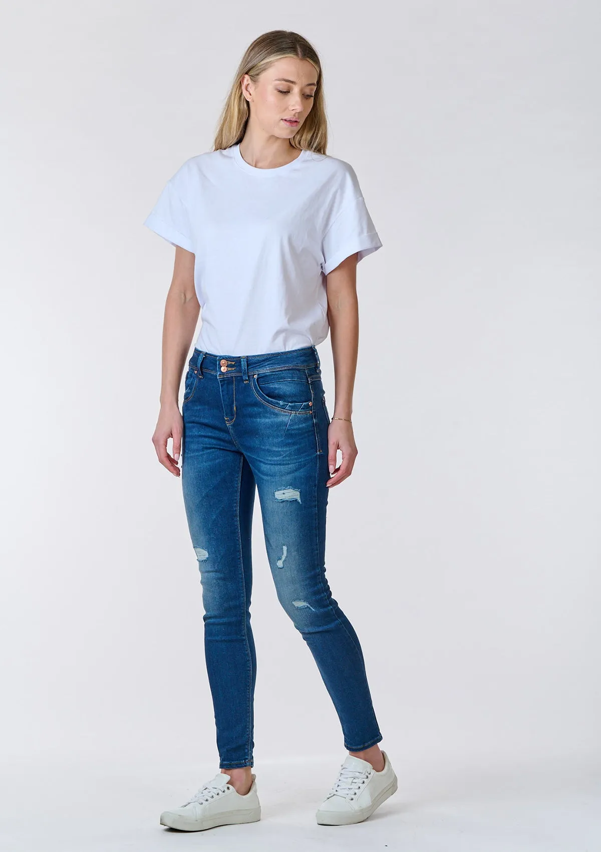 Senta X Jia Mid Rise Slim Jean